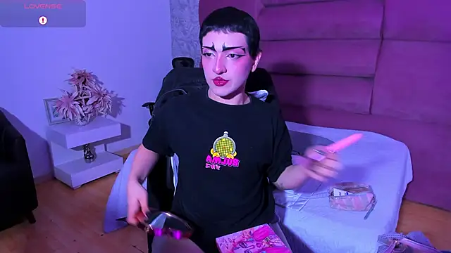 melodybonss  online show from December 22, 7:21 pm