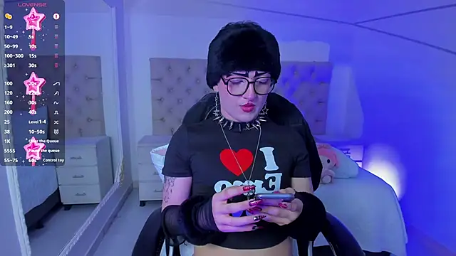 melodybonss  online show from March 5, 8:21 am