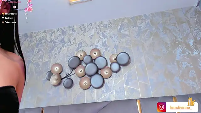 KimDevinne online show from February 22, 6:17 am