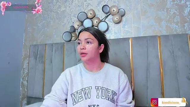 KimDevinne online show from November 12, 2:34 am