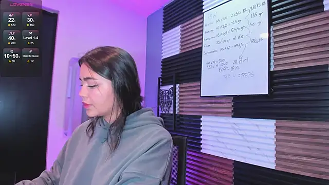 KimDevinne online show from July 3, 3:13 am