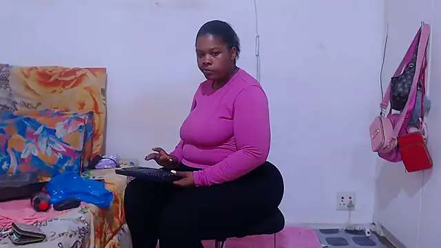 BigbootyNickyx online show from March 5, 2:24 pm