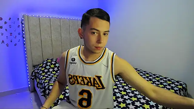 lunitayliam online show from December 21, 12:53 am