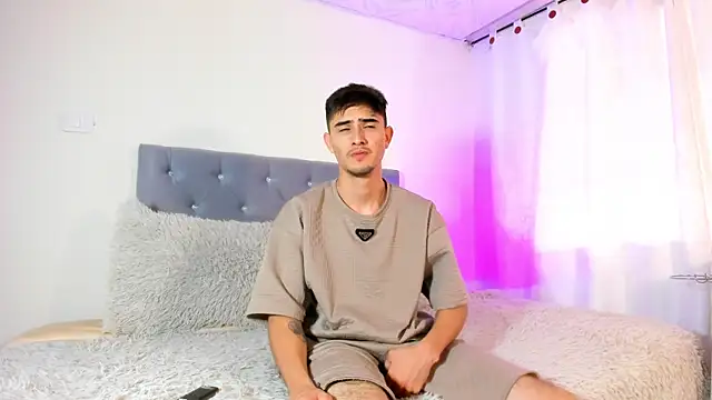 PhilipRich online show from September 29, 5:40 pm