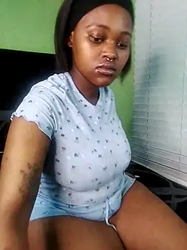 ThickPearlx23 online show from October 16, 2:45 am