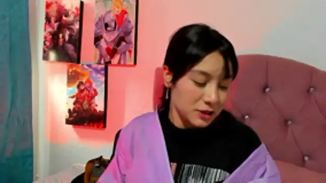teffy lee online show from May 17, 8:27 pm