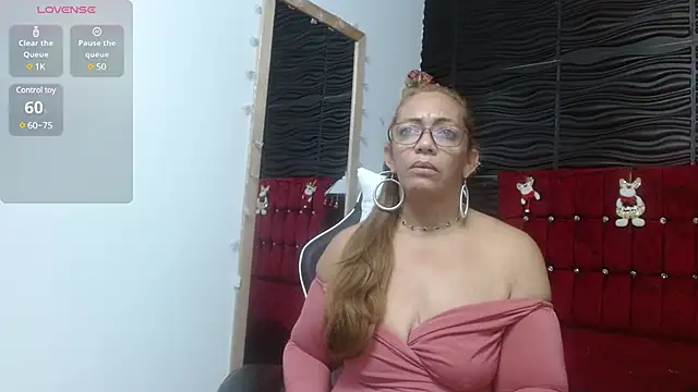 Snapshot of PervertedMature chatting on December 29, 9:52 pm PervertedMature online show from December 29, 9:52 pm