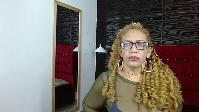 Snapshot of PervertedMature chatting on January 12, 10:23 am PervertedMature online show from January 12, 10:23 am