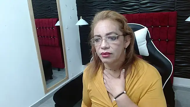 Snapshot of PervertedMature chatting on January 28, 3:25 am PervertedMature online show from January 28, 3:25 am