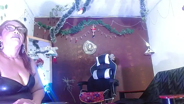 PervertedMature online show from November 20, 9:09 am