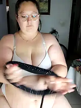 Chloee ep online show from February 14, 6:08 pm