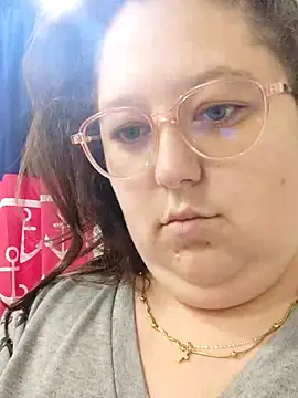 Chloee ep online show from February 25, 3:49 pm