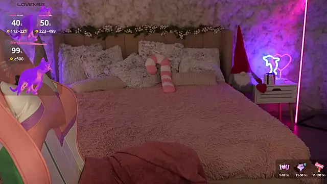 Snapshot of HaylaAmber chatting on December 15, 2:05 pm HaylaAmber online show from December 15, 2:05 pm