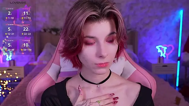 Snapshot of HaylaAmber chatting on December 22, 8:14 pm HaylaAmber online show from December 22, 8:14 pm