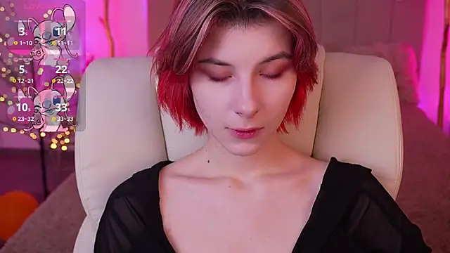 Snapshot of HaylaAmber chatting on January 9, 6:48 am HaylaAmber online show from January 9, 6:48 am