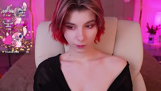 Snapshot of HaylaAmber chatting on January 9, 10:52 am HaylaAmber online show from January 9, 10:52 am