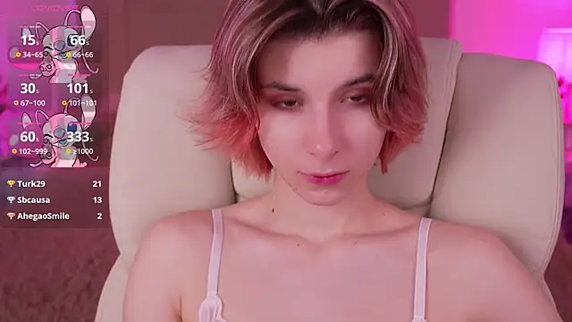 Snapshot of HaylaAmber chatting on January 19, 5:05 am HaylaAmber online show from January 19, 5:05 am