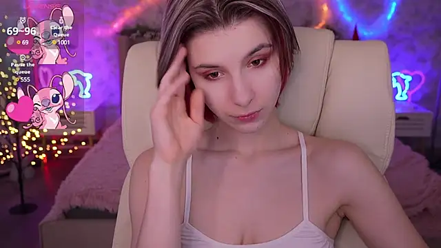 Snapshot of HaylaAmber chatting on January 27, 8:17 pm HaylaAmber online show from January 27, 8:17 pm