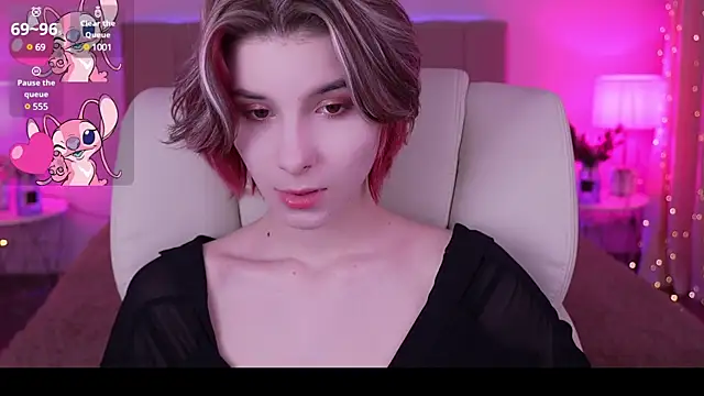 Snapshot of HaylaAmber chatting on January 28, 8:04 pm HaylaAmber online show from January 28, 8:04 pm