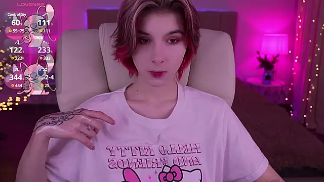 Snapshot of HaylaAmber chatting on February 7, 6:56 am HaylaAmber online show from February 7, 6:56 am