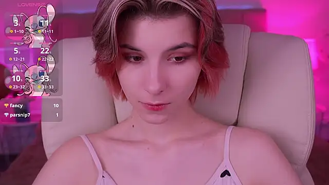 Snapshot of HaylaAmber chatting on February 17, 10:07 am HaylaAmber online show from February 17, 10:07 am