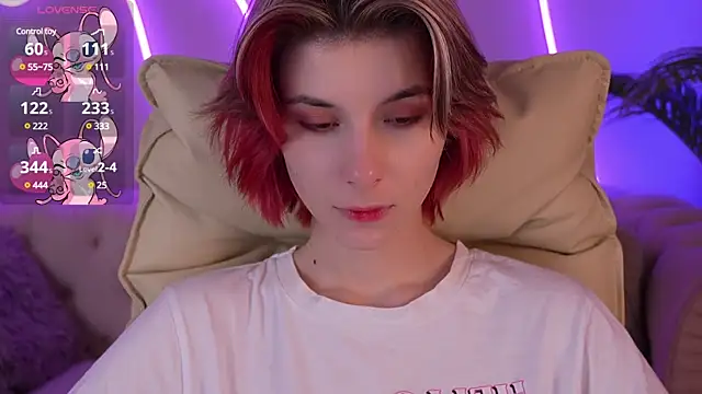 Snapshot of HaylaAmber chatting on February 25, 2:14 am HaylaAmber online show from February 25, 2:14 am