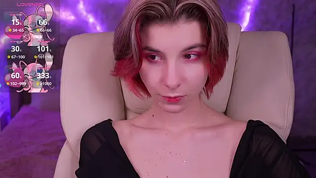 Snapshot of HaylaAmber chatting on March 2, 11:09 pm HaylaAmber online show from March 2, 11:09 pm