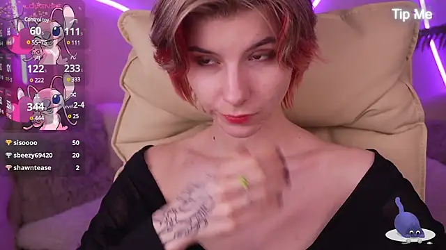 Snapshot of HaylaAmber chatting on March 11, 5:27 am HaylaAmber online show from March 11, 5:27 am