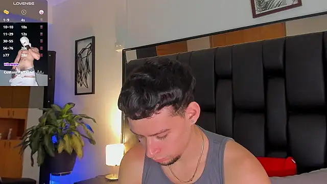 JadeSmiith  online show from October 2, 10:17 pm