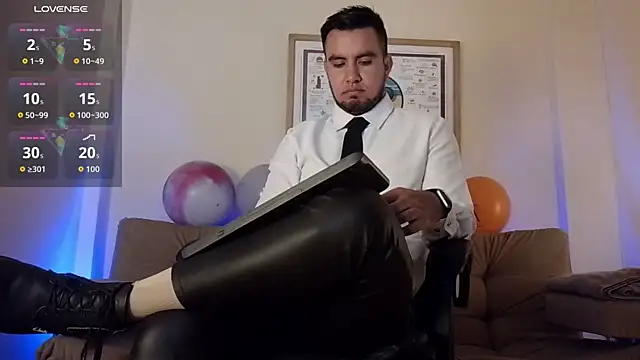 bradley colt online show from December 4, 3:21 pm