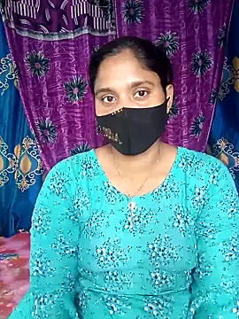 Hot Maleka online show from February 5, 6:24 am