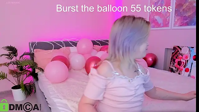 Sara Robinson online show from October 4, 7:28 am