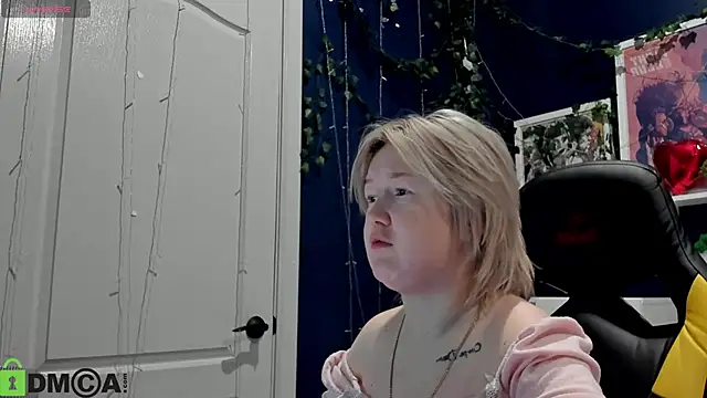 Sara Robinson online show from May 13, 3:37 am