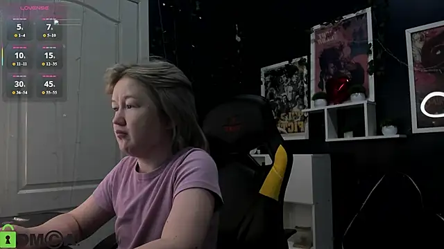 Sara Robinson online show from May 14, 3:02 am