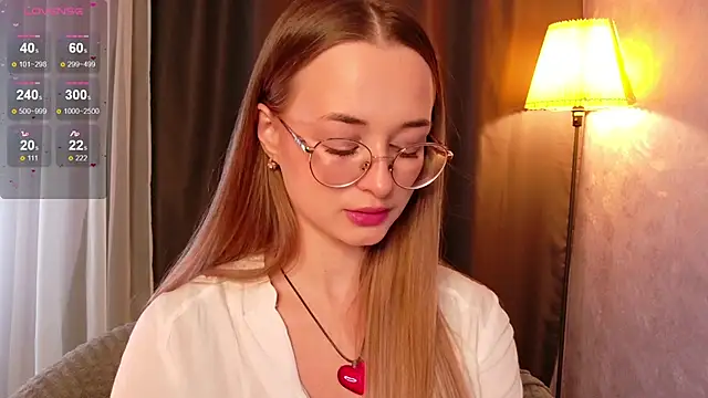 Tiffanyhunt online show from November 27, 2:19 pm