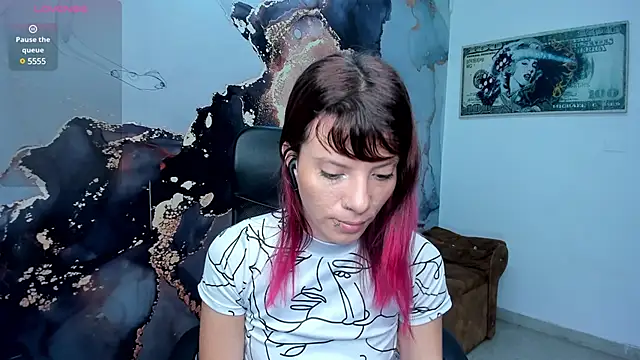 DanaaRey online show from January 9, 11:25 am