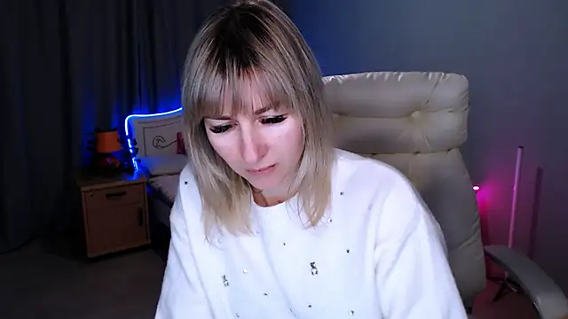 Incredible Ariela online show from December 8, 1:47 pm