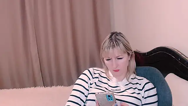 Incredible Ariela online show from February 2, 1:30 pm