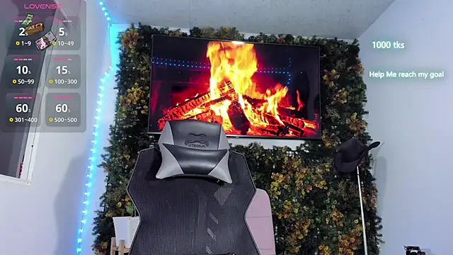 emily palmeer online show from April 27, 10:46 am