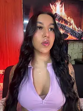 Tamara Roberts1 online show from May 21, 2:18 am