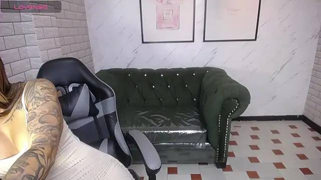  Charlotte v online show from December 10, 1:55 pm