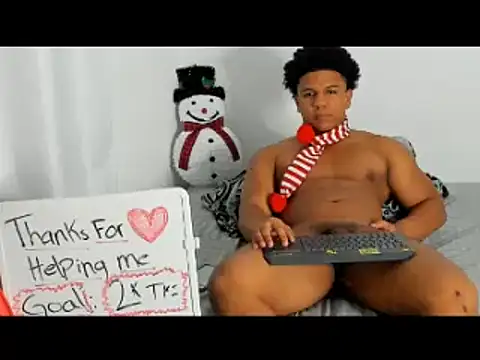 Snapshot of May_Dylan1 chatting on November 19, 5:18 am May Dylan1 online show from November 19, 5:18 am