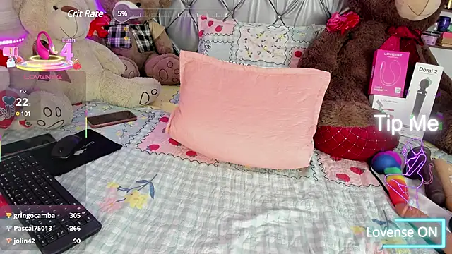 Snapshot of charlotteone chatting on February 23, 3:18 pm charlotteone online show from February 23, 3:18 pm