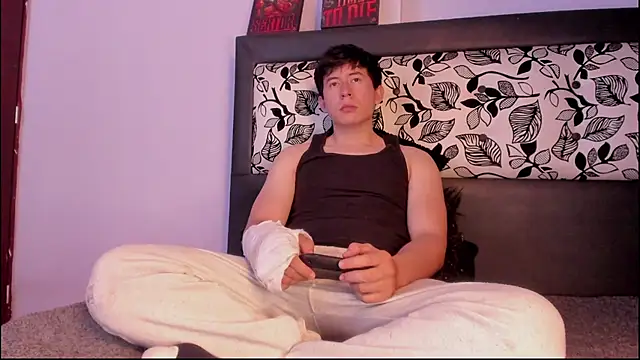 Snapshot of setsuna10 chatting on October 22, 12:44 am setsuna10 online show from October 22, 12:44 am