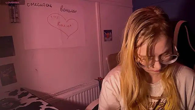 JacyWinslat online show from March 9, 6:11 pm