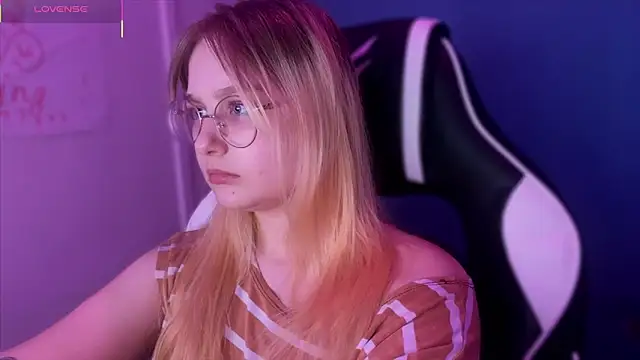 JacyWinslat online show from March 13, 9:48 pm