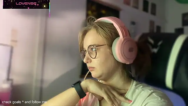 JacyWinslat online show from October 22, 6:07 pm