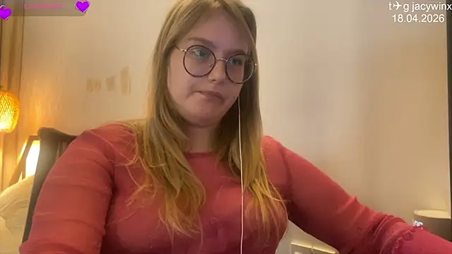 Snapshot of JacyWinslat chatting on April 18, 5:06 pm JacyWinslat online show from April 18, 5:06 pm