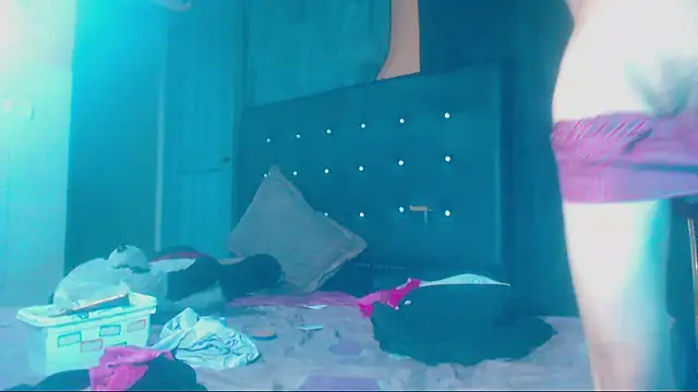 DOMINANTE KLOE  online show from December 26, 5:47 am