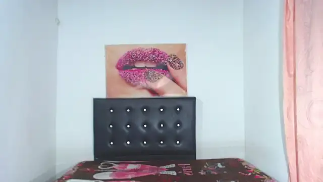 DOMINANTE KLOE  online show from January 7, 5:12 am